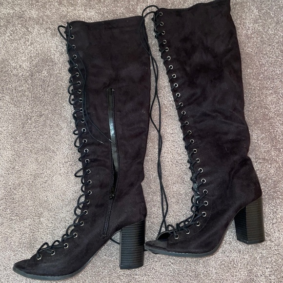 Knee high lace up open toed boots - Picture 1 of 6